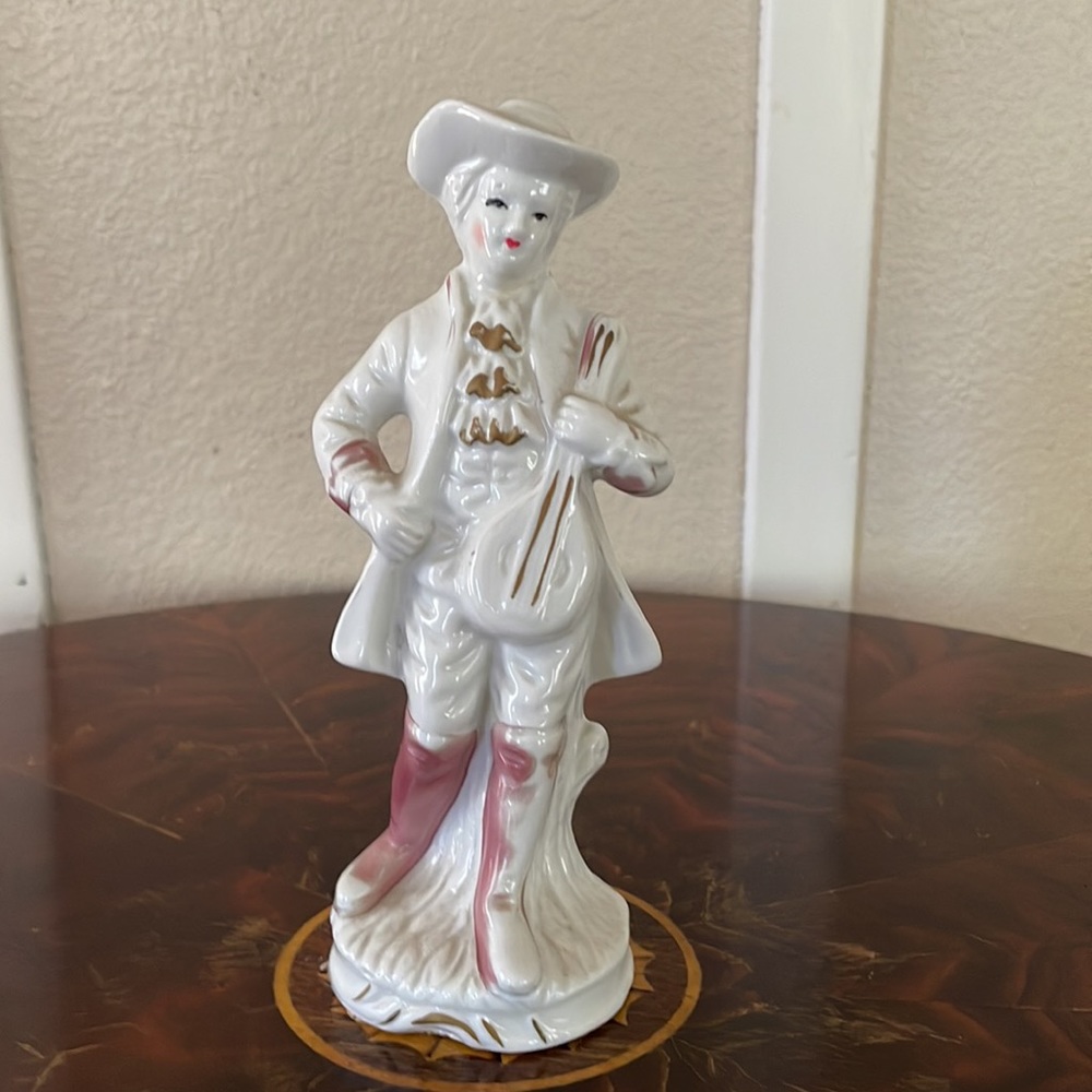 Sculpture - Picture 2 of 4